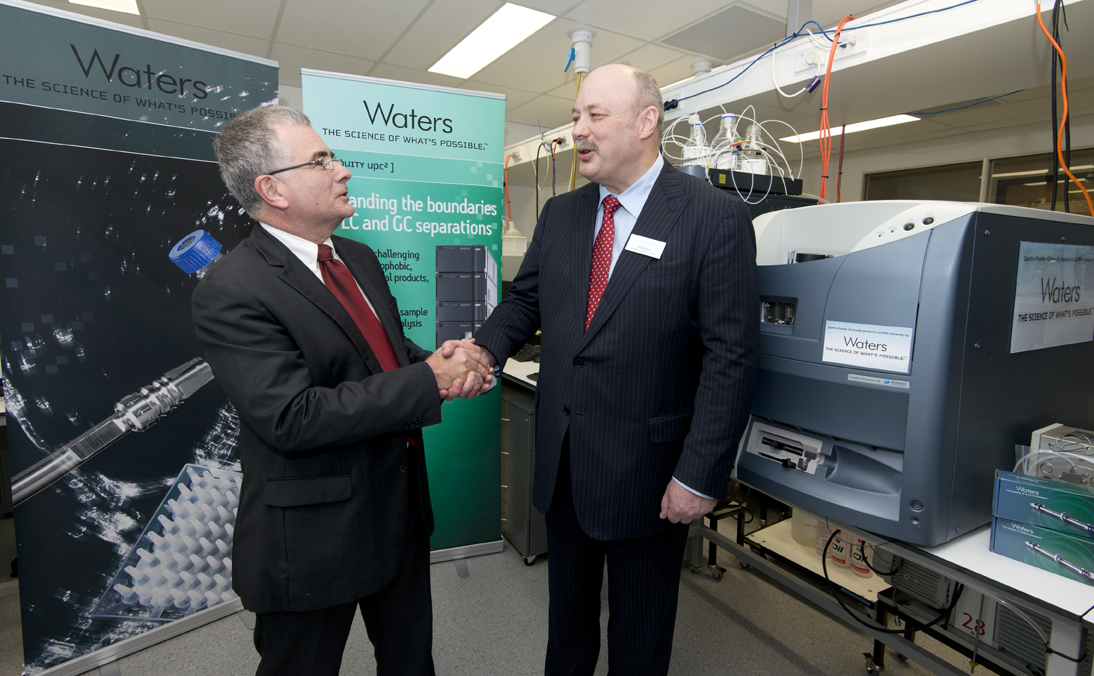 Vice Chancellor Ian O'Connor and Waters Australia General Manager, Mr Peter Fuller