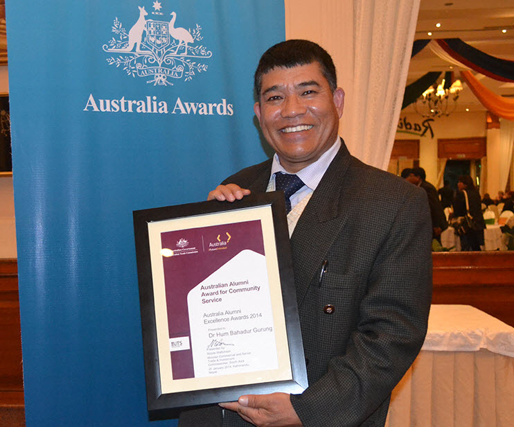 Griffith alumnus, Dr Hum Gurung, received the Australian Alumni Award for Community Service at the Australian Alumni Excellence Awards held in Kathmandu on Monday 20th January