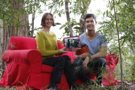 Professor Catherine Pickering and Mr Mark Ballantyne with the GrowsAtGriffith app