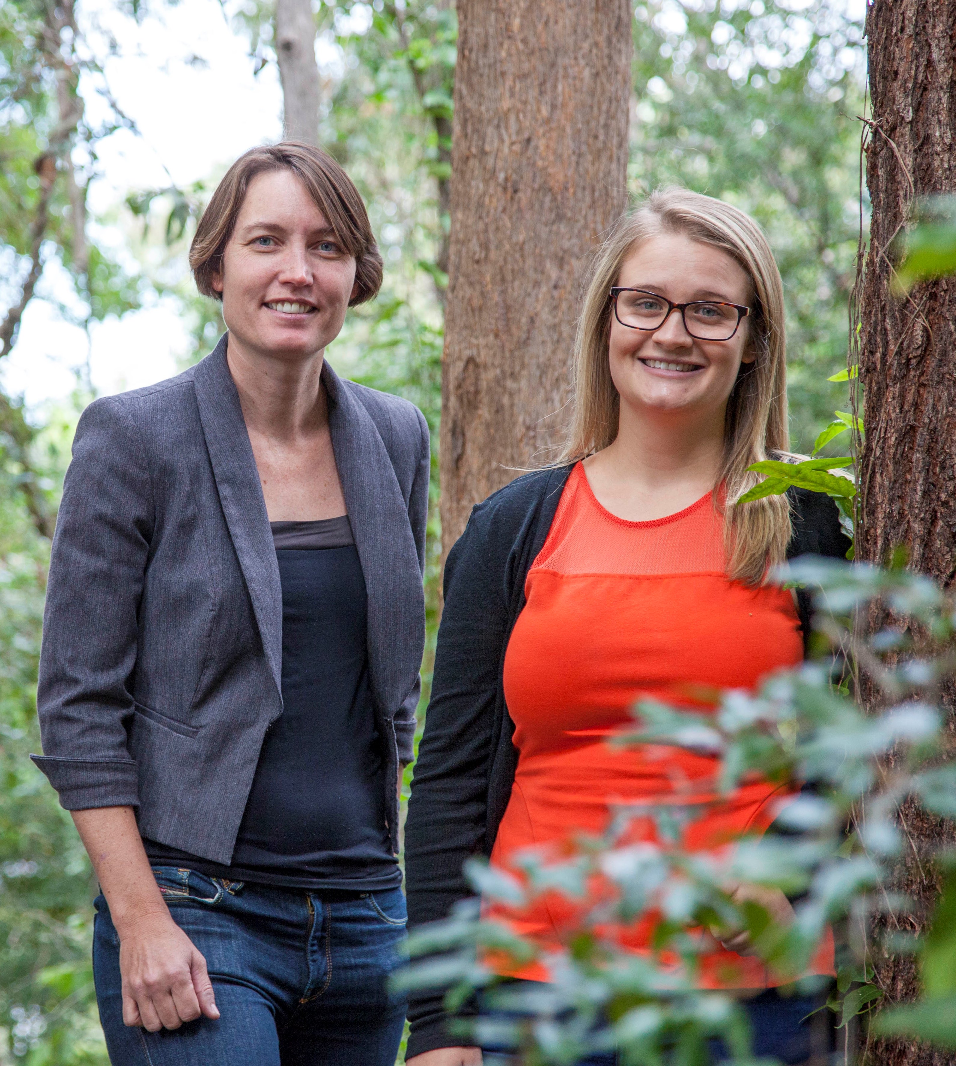 Griffith lecturer and forensic biologist Kirsty Wright and honours student Felicity Poulsen are assisting the Australian Defence Force (ADF) identify unrecovered Australian servicemen.