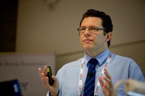 Dr Alex Robson, Griffith Business School, co-presented a seminar on Cost Benefit Analysis at this week's Australian Conference of Economists.