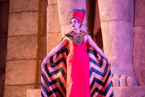 Sian Pendry performing the role of Amneris in Aida