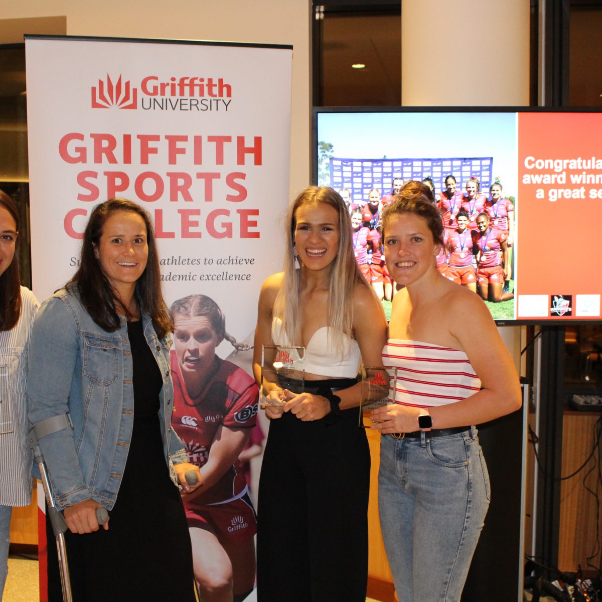 Griffith celebrates rugby sevens success – Griffith News